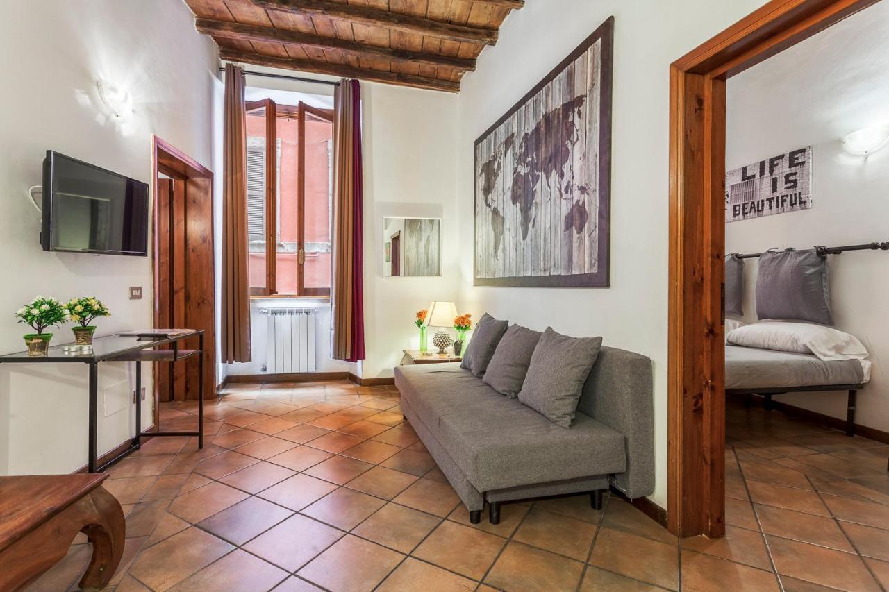 Balestrari Palace Rome Bagian luar foto
